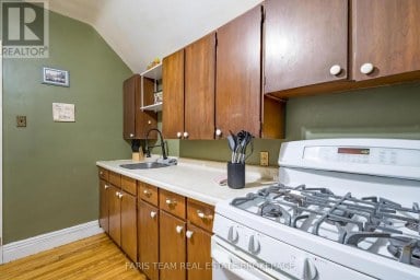 338 GLOUCESTER STREET Midland Ontario photo 24
