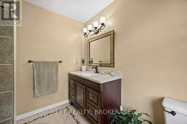 780 MUIRFIELD CRESCENT, Kingston (East Gardiners Rd) Ontario