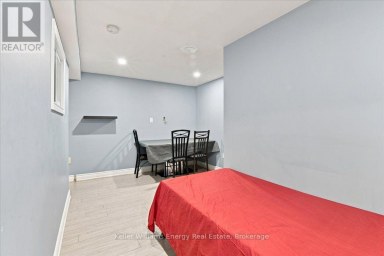 21 UPLAND DRIVE Whitby (Blue Grass Meadows) Ontario photo 4