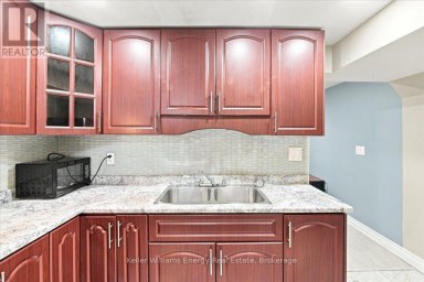 21 UPLAND DRIVE Whitby (Blue Grass Meadows) Ontario photo 7