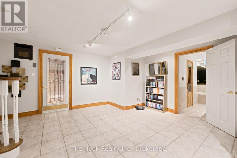 1018 LOCKWOOD CIRCLE, Newmarket (Stonehaven-Wyndham), Ontario, L3X1M2
