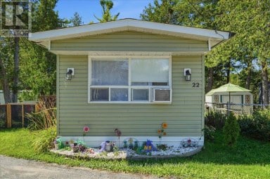 22 - 5569 BATH ROAD Loyalist (Lennox and Addington - South) Ontario photo 1