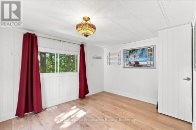 22 - 5569 BATH ROAD Loyalist (Lennox and Addington - South) Ontario photo 20