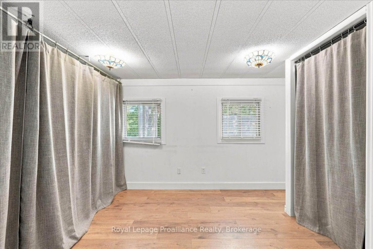 22 - 5569 BATH ROAD, Loyalist (Lennox and Addington - South), Ontario, K0H1G0