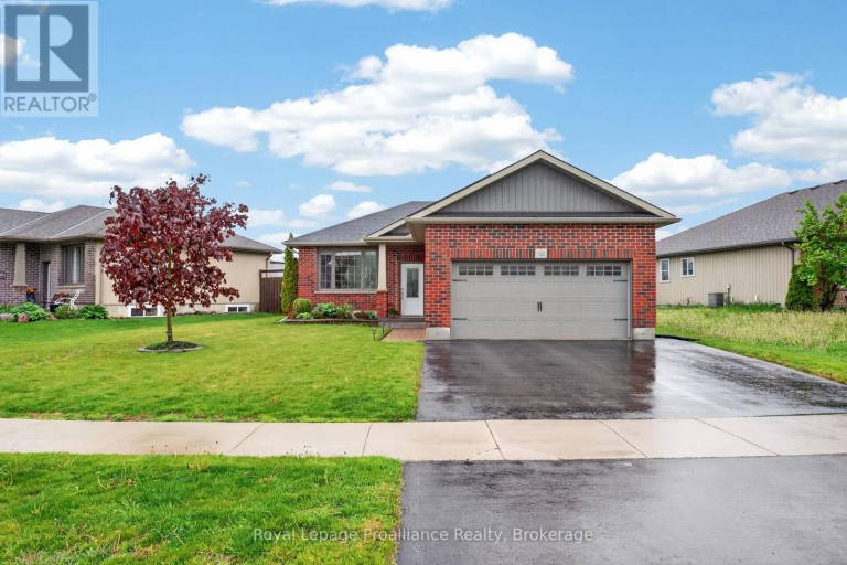 32 ASPEN DRIVE, Quinte West (Murray Ward), Ontario, K8V0E2