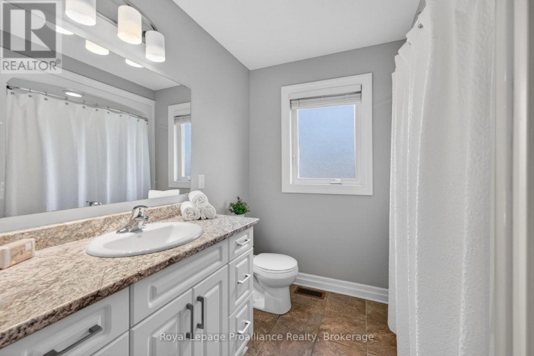 32 ASPEN DRIVE, Quinte West (Murray Ward), Ontario, K8V0E2