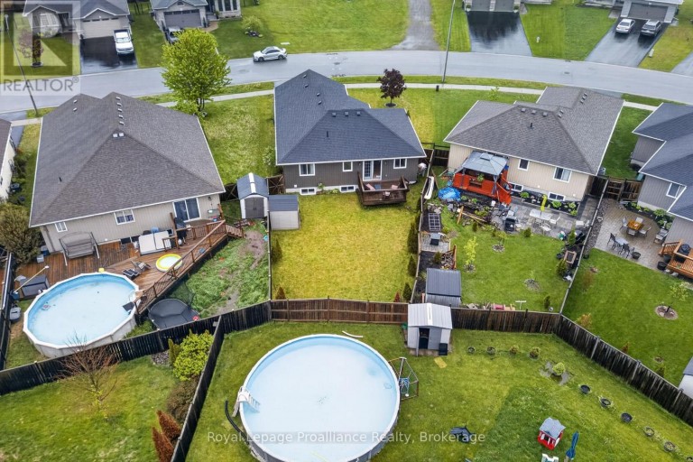32 ASPEN DRIVE, Quinte West (Murray Ward), Ontario, K8V0E2