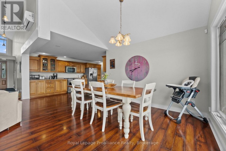 137 LAKESHORE DRIVE, Madawaska Valley, Ontario, K0J1B0