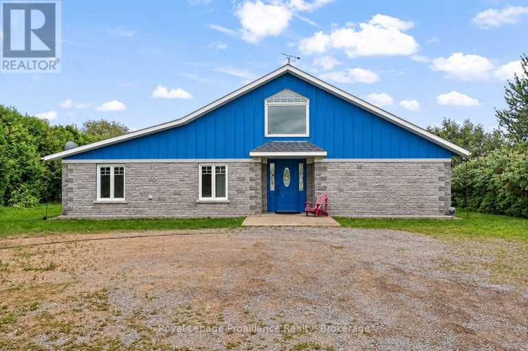 137 LAKESHORE DRIVE, Madawaska Valley, Ontario, K0J1B0