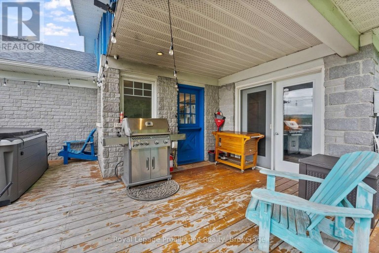 137 LAKESHORE DRIVE, Madawaska Valley, Ontario, K0J1B0