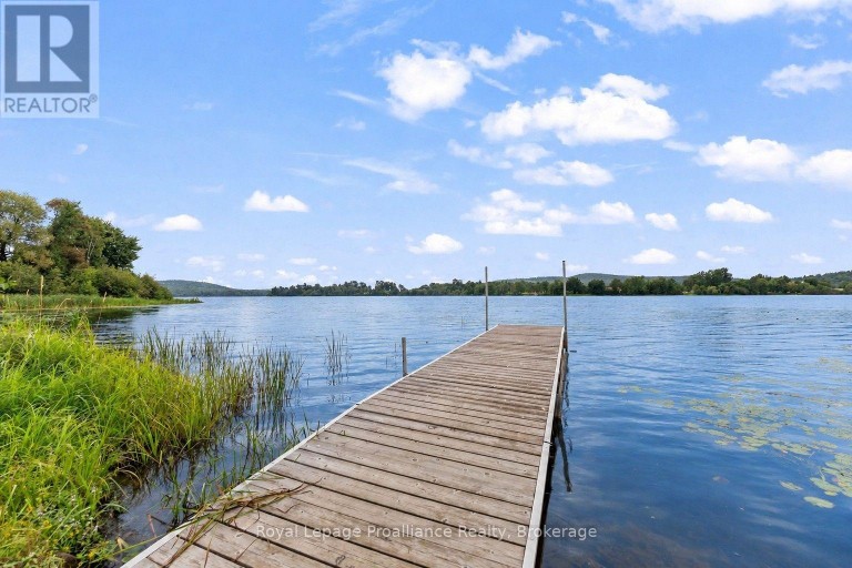 137 LAKESHORE DRIVE, Madawaska Valley, Ontario, K0J1B0