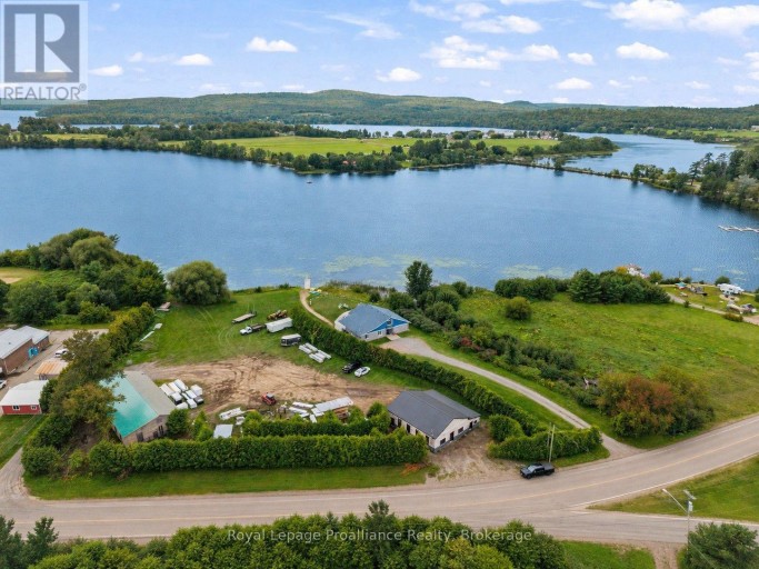 137 LAKESHORE DRIVE, Madawaska Valley, Ontario, K0J1B0