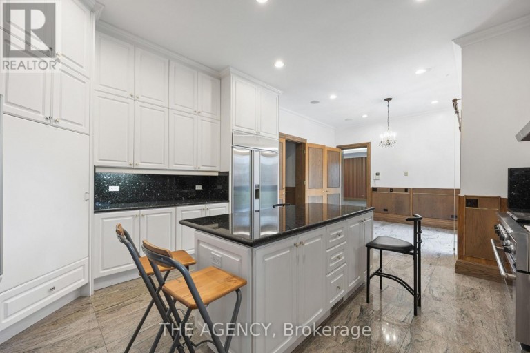 23 BAYVIEW RIDGE, Toronto (Bridle Path-Sunnybrook-York Mills), Ontario, M2L1E3