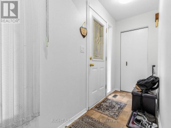 346 LORINDALE DRIVE Oshawa (Donevan) Ontario photo 8