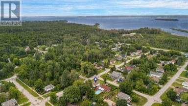 379 WARDELL STREET Tay (Port McNicoll) Ontario photo 3