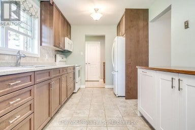 95 PEACOCK BOULEVARD Port Hope Ontario photo 4