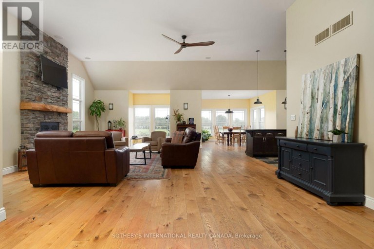 151 CONCESSION 7 ROAD E, Hamilton, Ontario, L8B1T7
