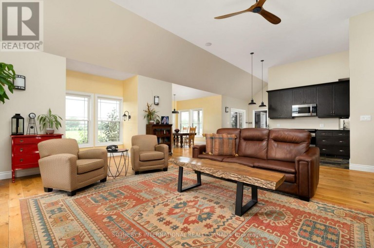 151 CONCESSION 7 ROAD E, Hamilton, Ontario, L8B1T7