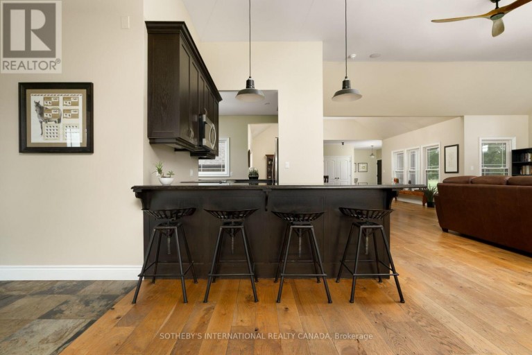 151 CONCESSION 7 ROAD E, Hamilton, Ontario, L8B1T7