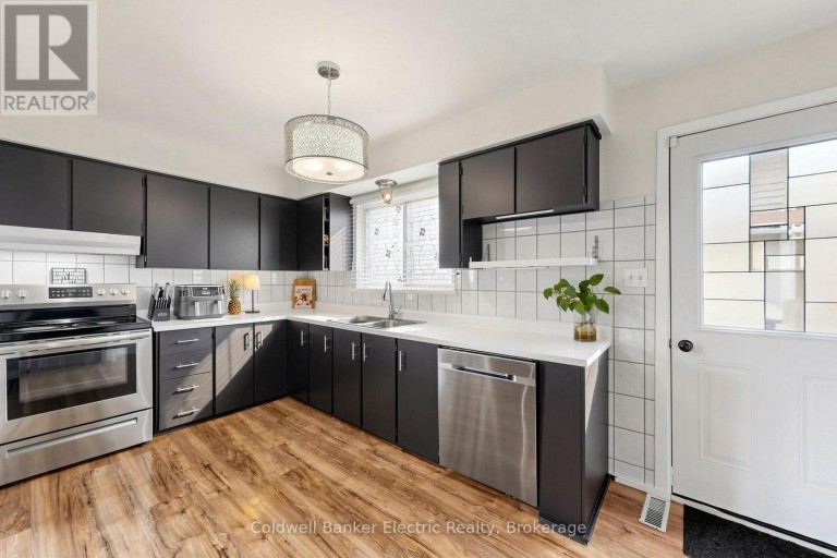 900 SOUTHRIDGE STREET, Oshawa (Donevan), Ontario, L1H8A5
