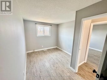 356 OWENS CRESCENT Kingston (East Gardiners Rd) Ontario photo 14