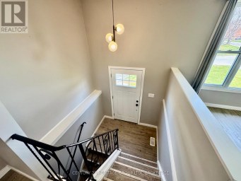 356 OWENS CRESCENT Kingston (East Gardiners Rd) Ontario photo 3