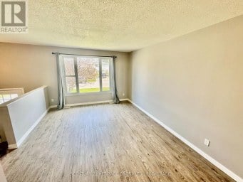 356 OWENS CRESCENT Kingston (East Gardiners Rd) Ontario photo 6