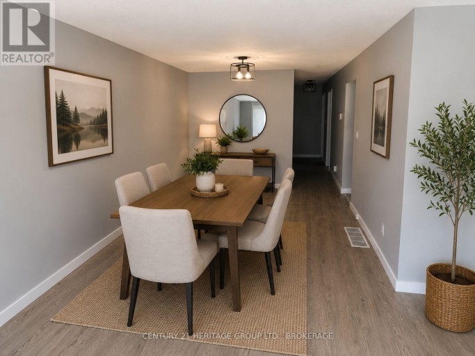 356 OWENS CRESCENT, Kingston (East Gardiners Rd), Ontario, K7M8H8
