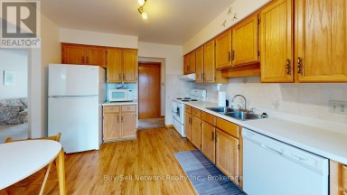2565 MARSDALE DRIVE Peterborough (Ashburnham Ward 4) Ontario photo 4