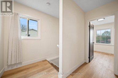 2008 ROYAL CRESCENT London East (East I) Ontario photo 28