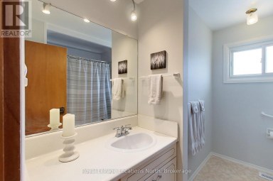 58 UNION STREET Meaford Ontario photo 23