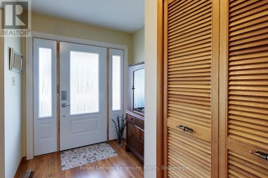 58 UNION STREET Meaford Ontario photo 4
