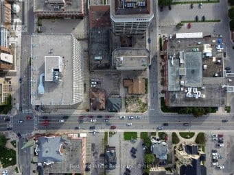 17 WEBER STREET W Kitchener Ontario photo 7