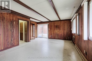 4670 DUNDAS STREET W Toronto (Edenbridge-Humber Valley) Ontario photo 13