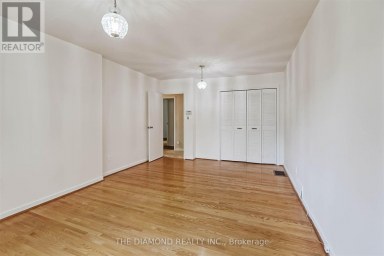 4670 DUNDAS STREET W Toronto (Edenbridge-Humber Valley) Ontario photo 16
