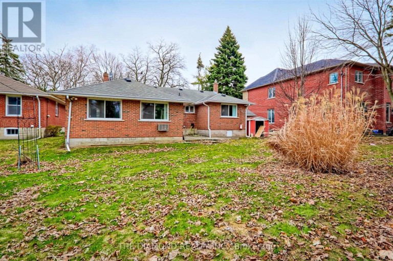 4670 DUNDAS STREET W, Toronto (Edenbridge-Humber Valley), Ontario, M9A1A6