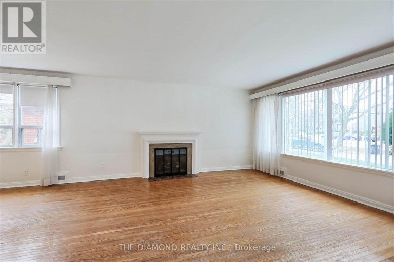 4670 DUNDAS STREET W, Toronto (Edenbridge-Humber Valley), Ontario, M9A1A6