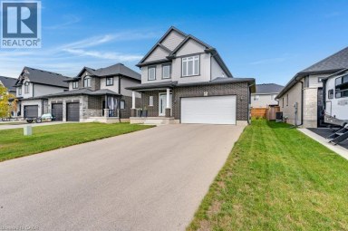 23 FRED KRUG Avenue Tavistock Ontario photo 2
