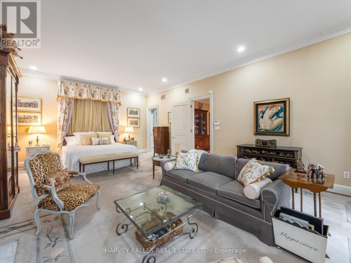 94 DUNVEGAN ROAD, Toronto (Forest Hill South), Ontario, M4V2P7
