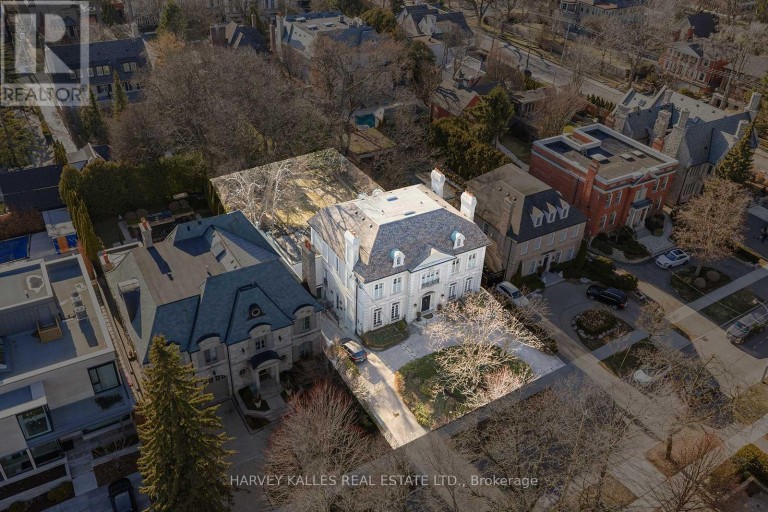 94 DUNVEGAN ROAD, Toronto (Forest Hill South), Ontario, M4V2P7