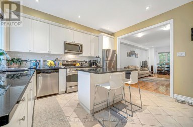13 FLOOK LANE Toronto (Willowdale West) Ontario photo 10