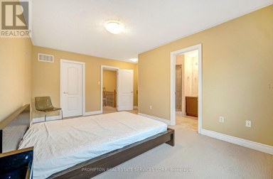 13 FLOOK LANE Toronto (Willowdale West) Ontario photo 15