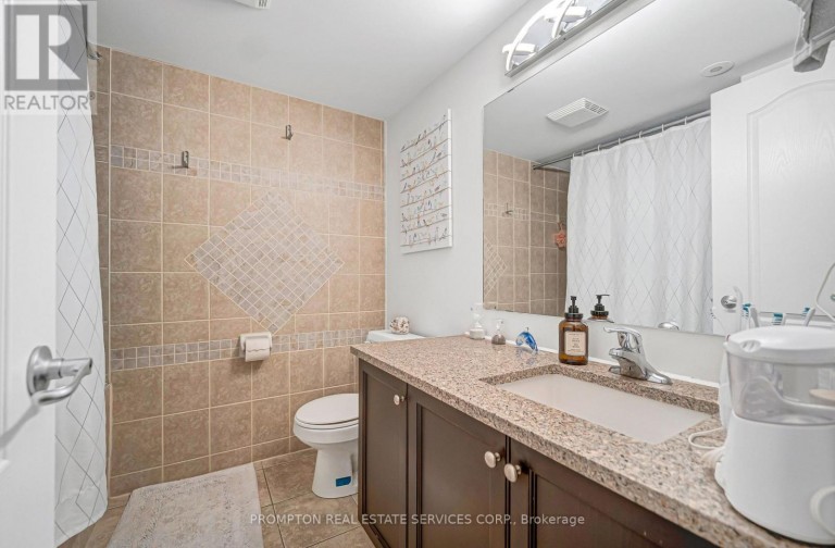 13 FLOOK LANE, Toronto (Willowdale West), Ontario, M2R3Y5