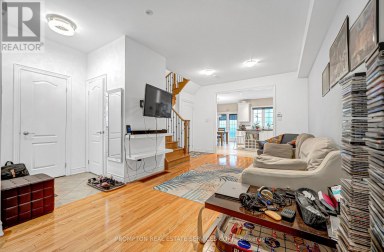 13 FLOOK LANE Toronto (Willowdale West) Ontario photo 5
