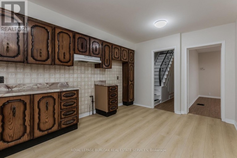 86 WILLIAM STREET, Hamilton (Beasley), Ontario, L8L5T7