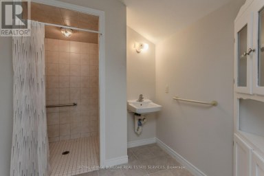 86 WILLIAM STREET Hamilton (Beasley) Ontario photo 21