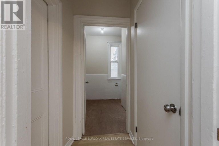 86 WILLIAM STREET, Hamilton (Beasley), Ontario, L8L5T7