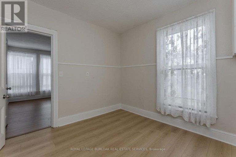 86 WILLIAM STREET, Hamilton (Beasley), Ontario, L8L5T7