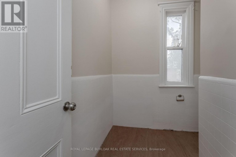 86 WILLIAM STREET, Hamilton (Beasley), Ontario, L8L5T7