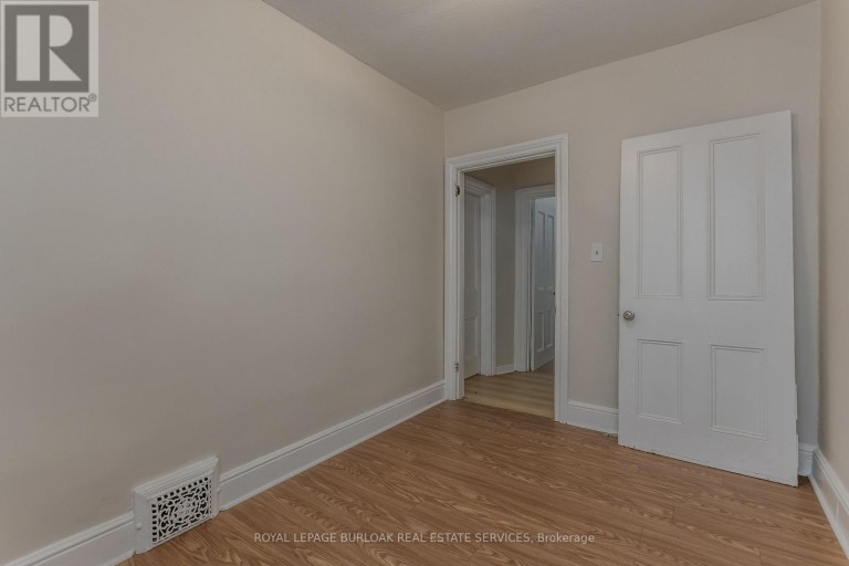 86 WILLIAM STREET, Hamilton (Beasley), Ontario, L8L5T7